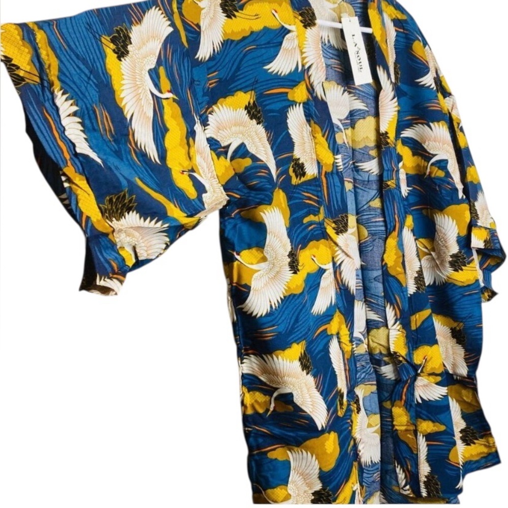 Women’s Flying Crane Print Kimono. One Size. Short Sleeve. - Picture 5 of 12